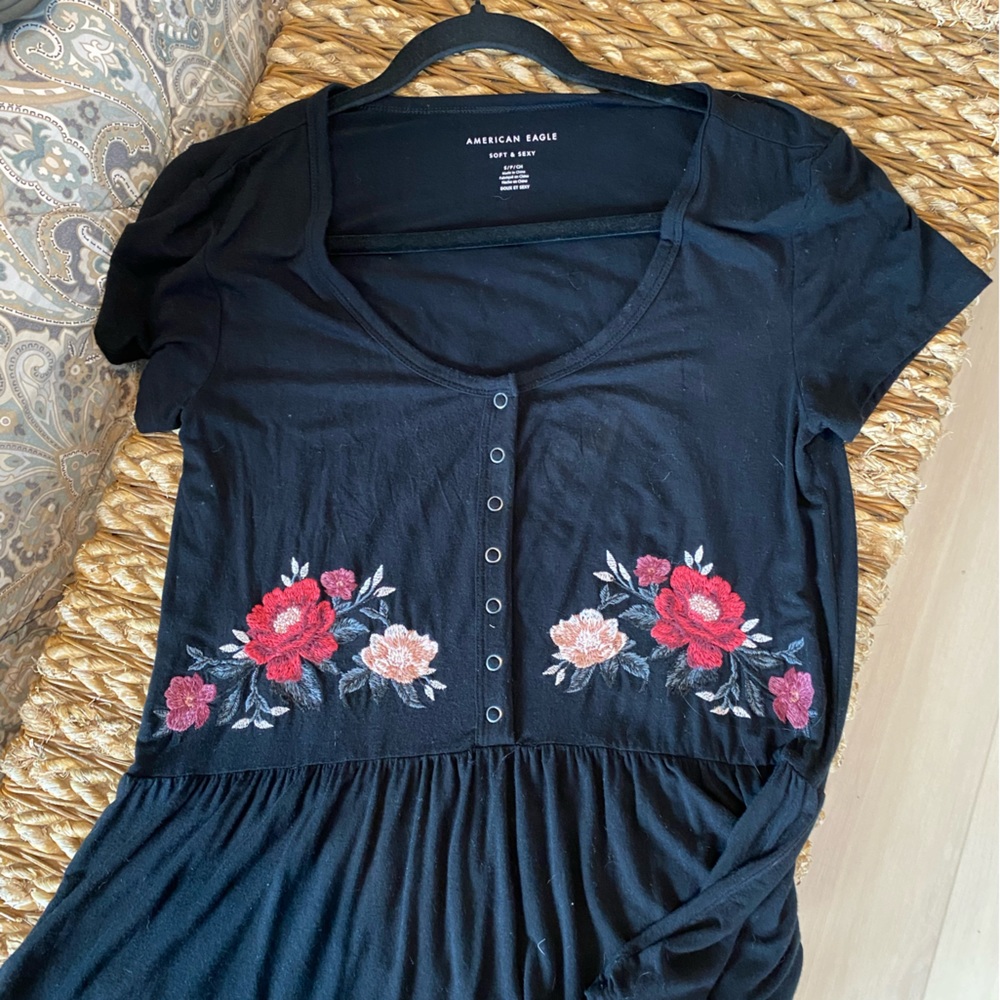 American Eagle soft and stretchy. Peplum top. S.